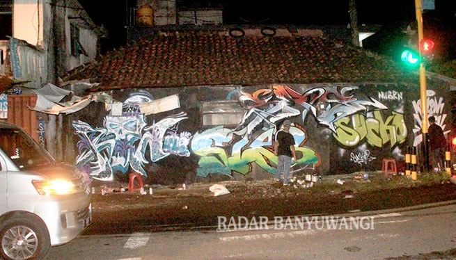 Detail Graffiti Tembok Rumah Nomer 27