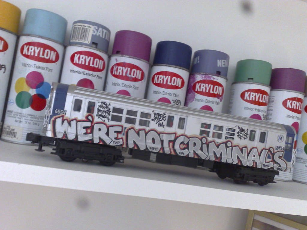 Detail Graffiti Toy Train Nomer 14