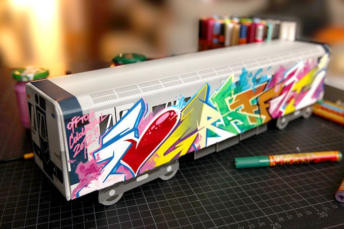 Detail Graffiti Toy Train Nomer 21
