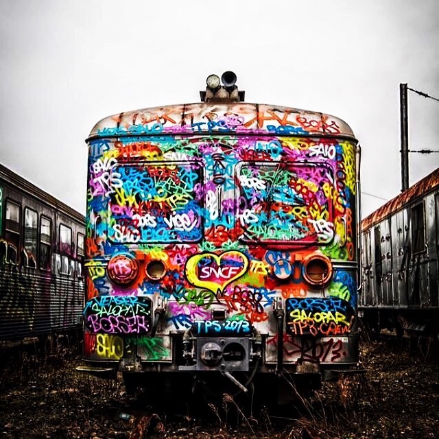 Detail Graffiti Train Drawing Nomer 51