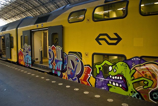 Graffiti Transportasi - KibrisPDR