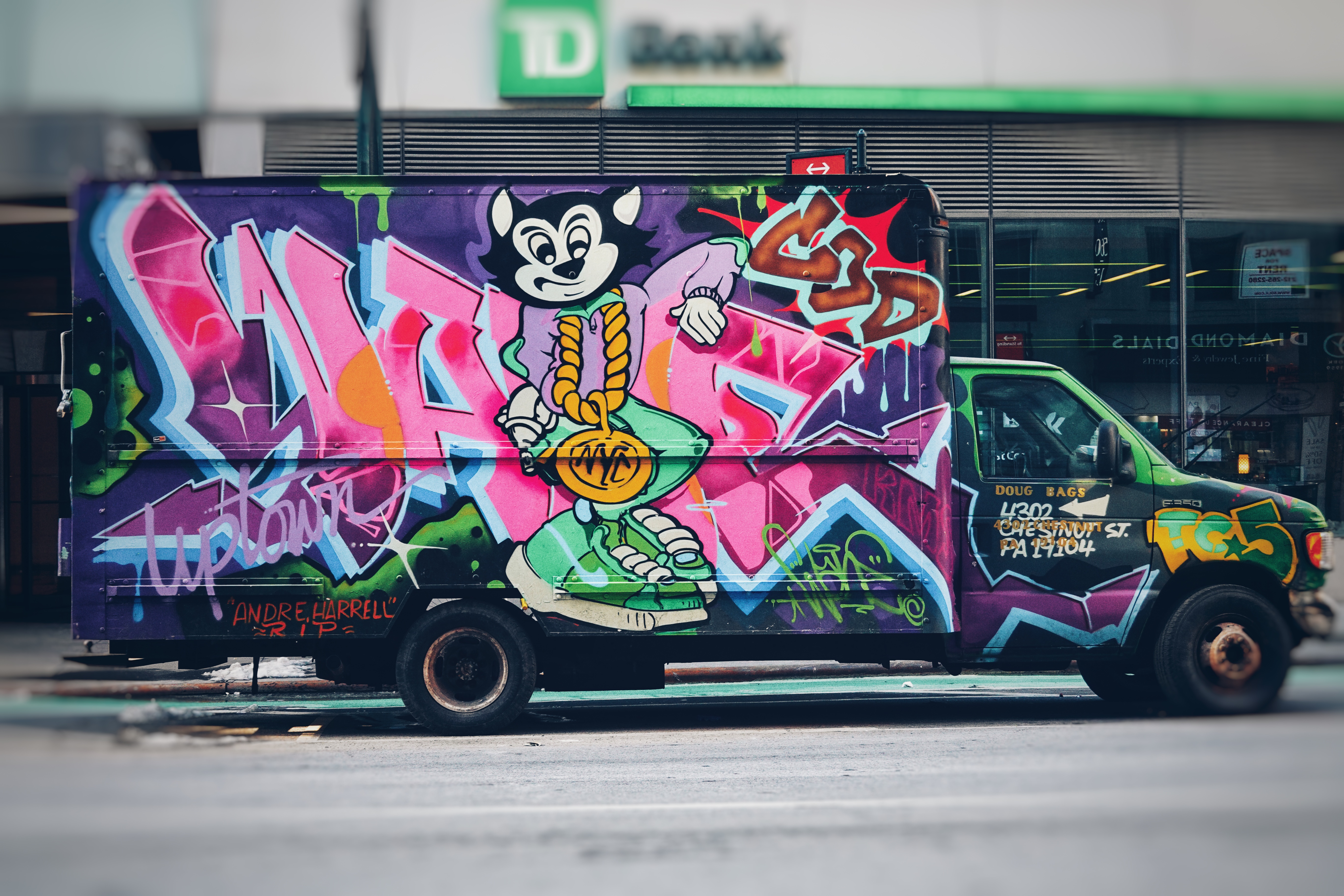 Detail Graffiti Truck Nomer 17