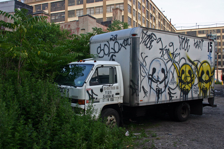 Detail Graffiti Truck Nomer 49