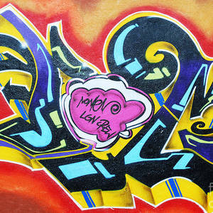 Detail Graffiti Tulis Santo Nomer 1