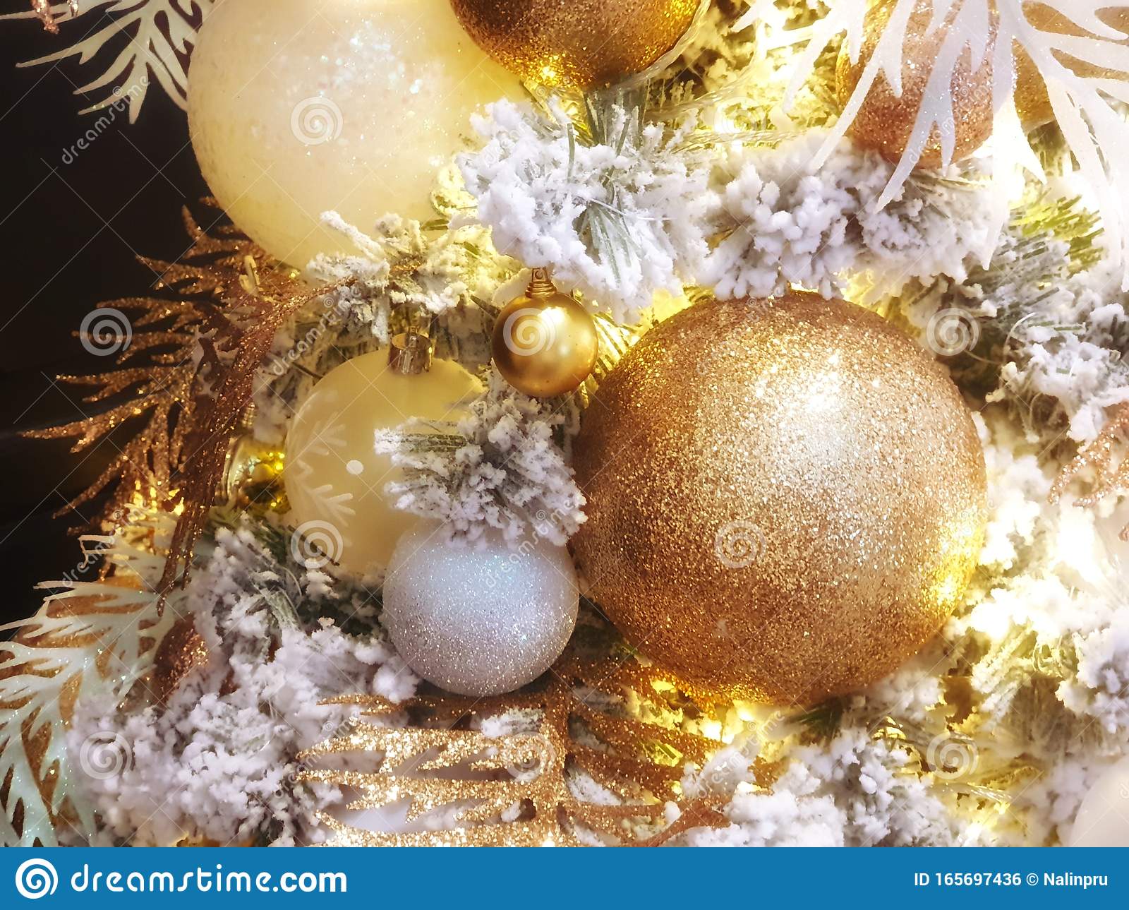 Detail Gold Christmas Wallpaper Nomer 43