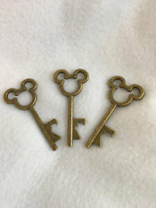 Detail Gold Skeleton Key Bottle Opener Nomer 28