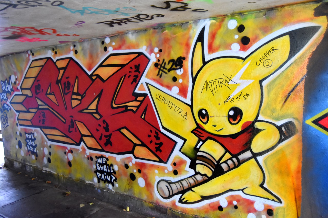 Detail Graffiti Tulisan Pikachu Nomer 15