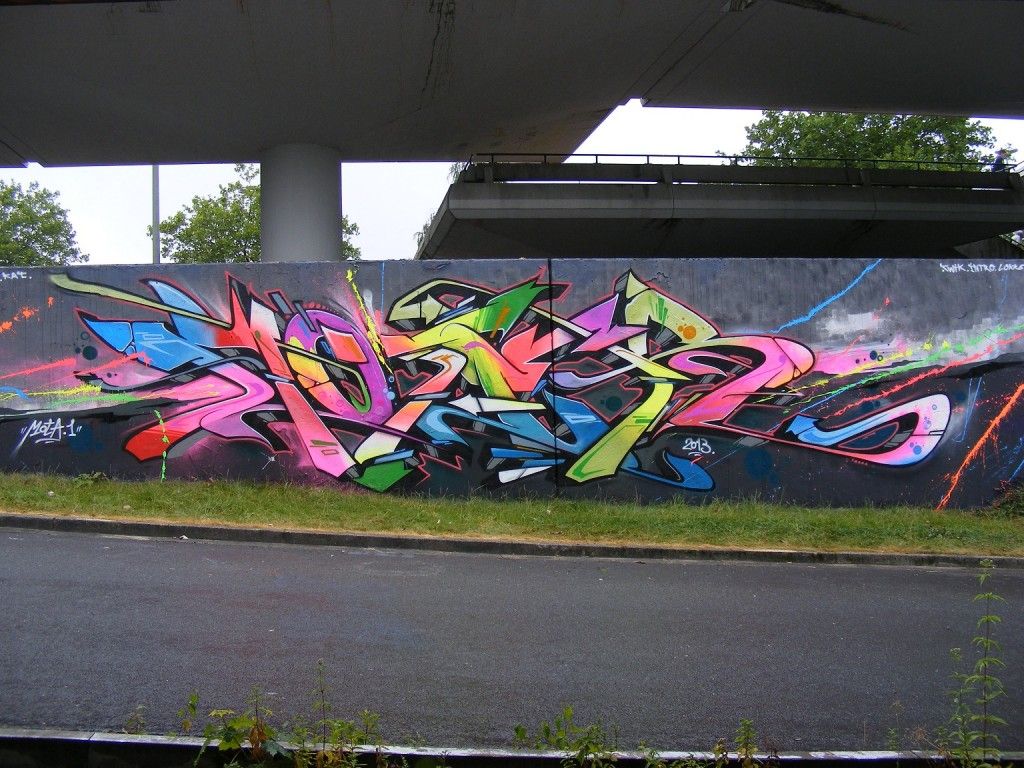 Detail Graffiti Twik Nomer 13