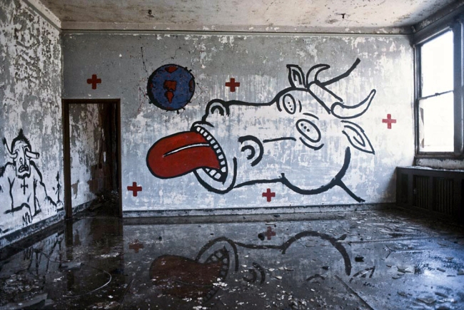 Detail Graffiti Ukiran Santo Nomer 19