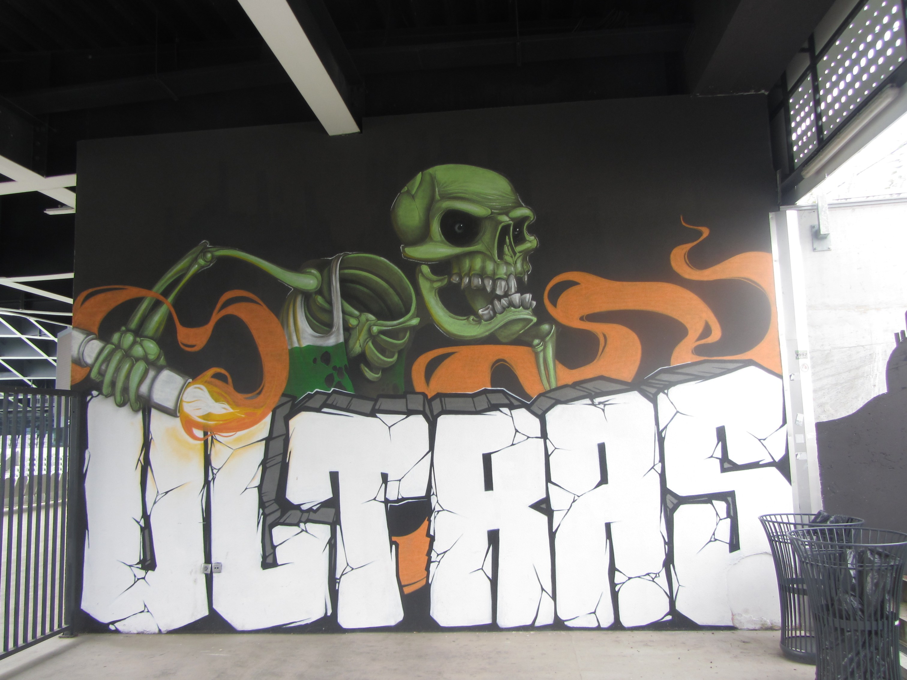 Detail Graffiti Ultras Frankfurt Nomer 44