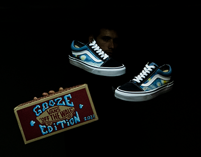 Detail Graffiti Vans Keren Biru Nomer 50