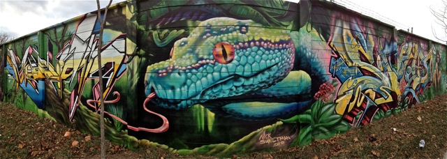 Detail Graffiti Wall Snake Nomer 11