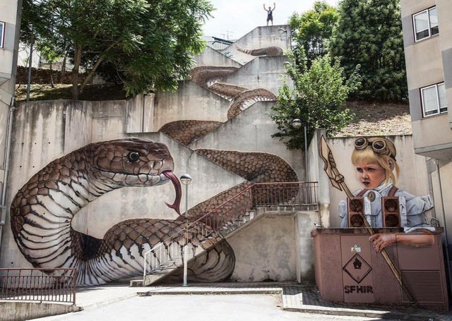 Detail Graffiti Wall Snake Nomer 13