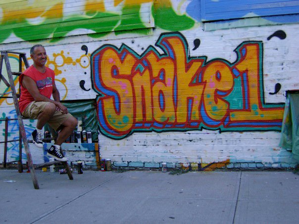 Detail Graffiti Wall Snake Nomer 22