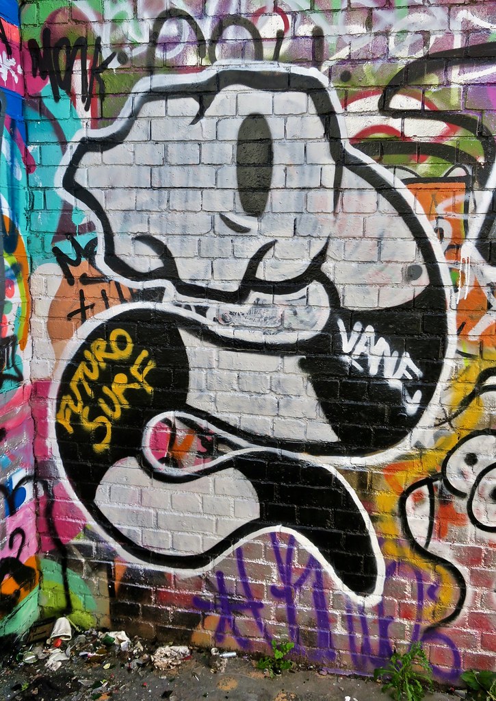 Detail Graffiti Wall Snake Nomer 40