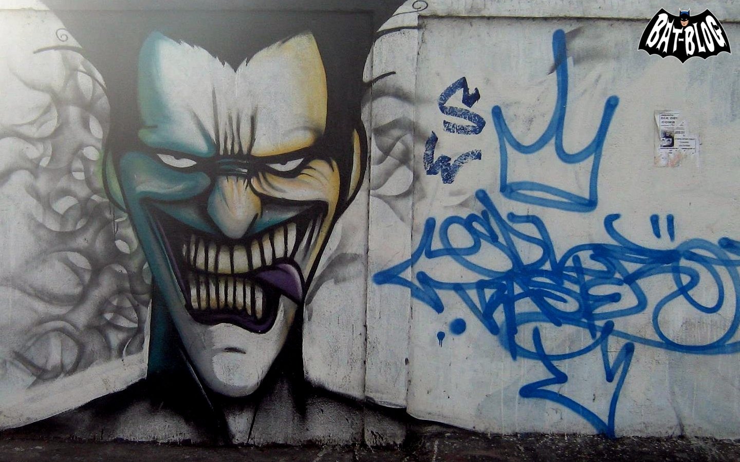 Detail Graffiti Wallpaper Bedroom Joker Nomer 4