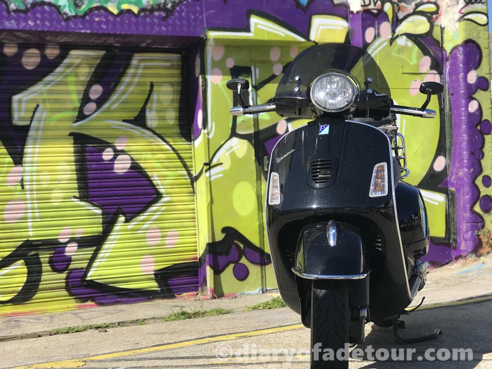 Detail Graffiti Wallpaper Vespa Nomer 25