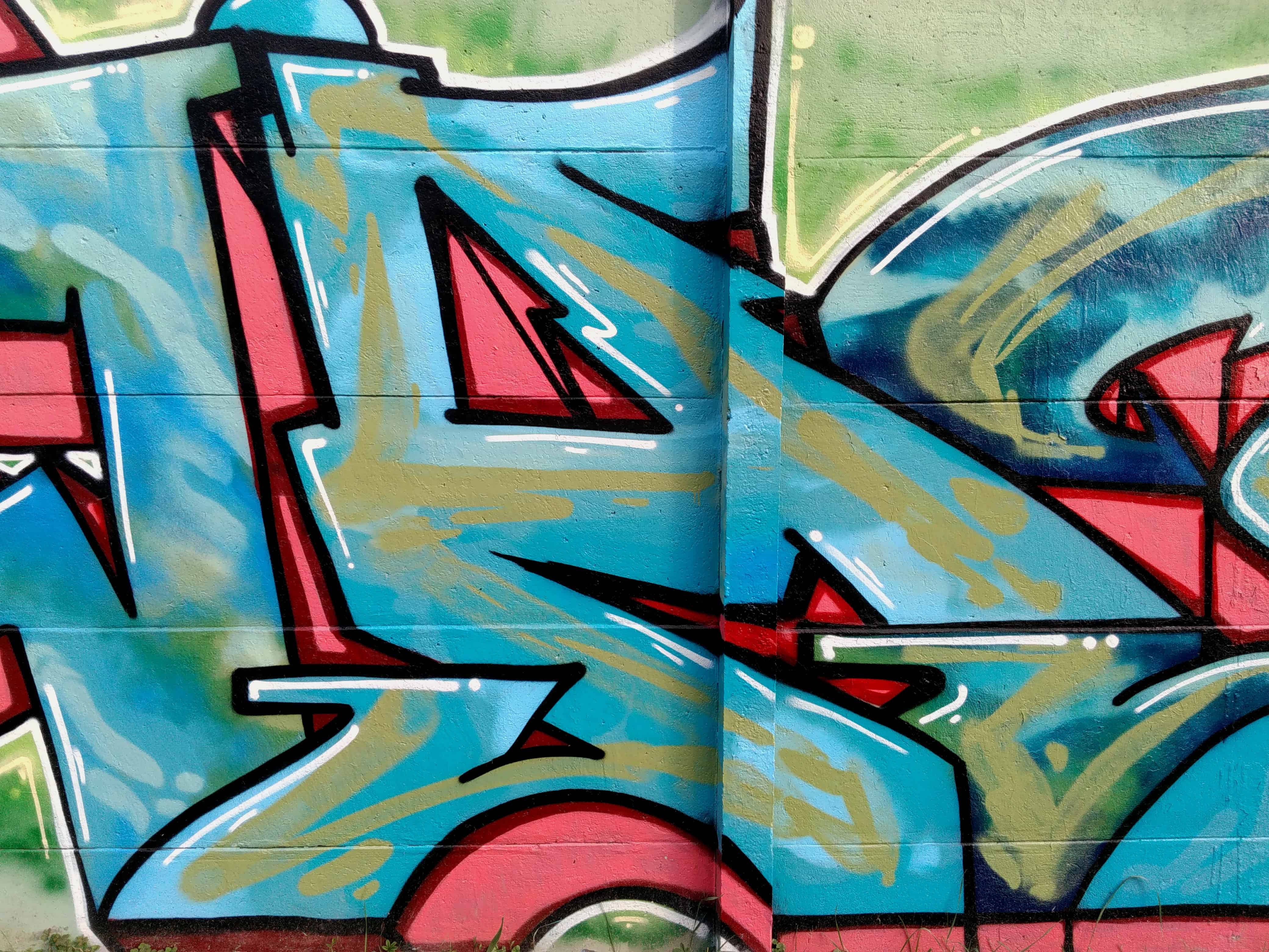 Detail Graffiti Warna Warni Nomer 13