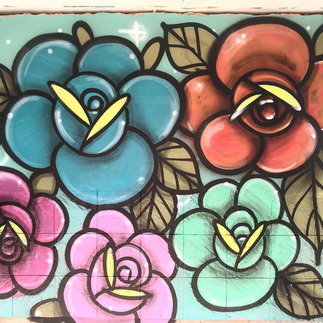 Detail Graffiti With Flower Nomer 21