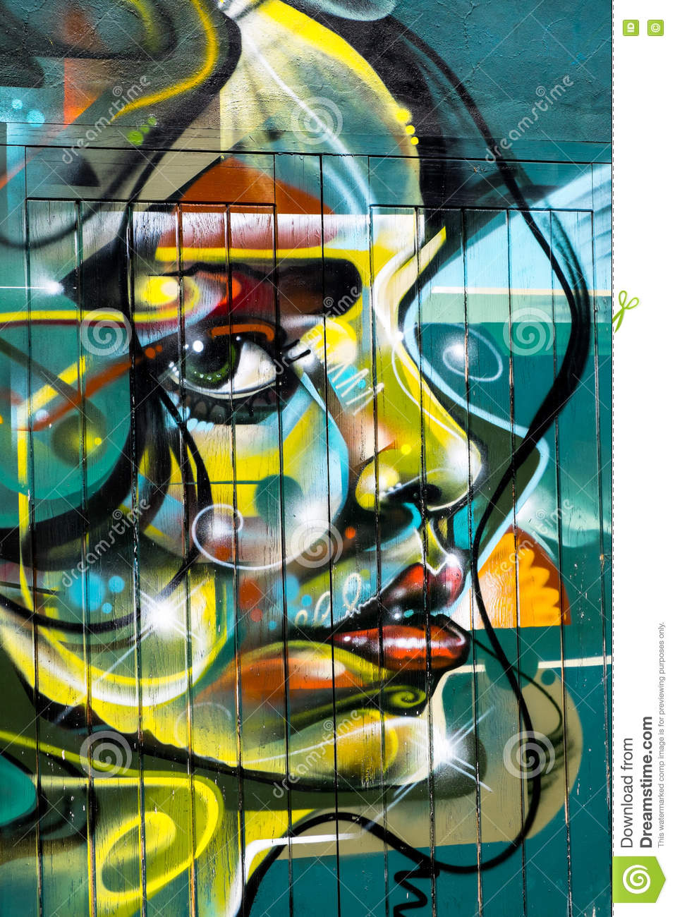 Detail Graffiti Woman Nomer 42