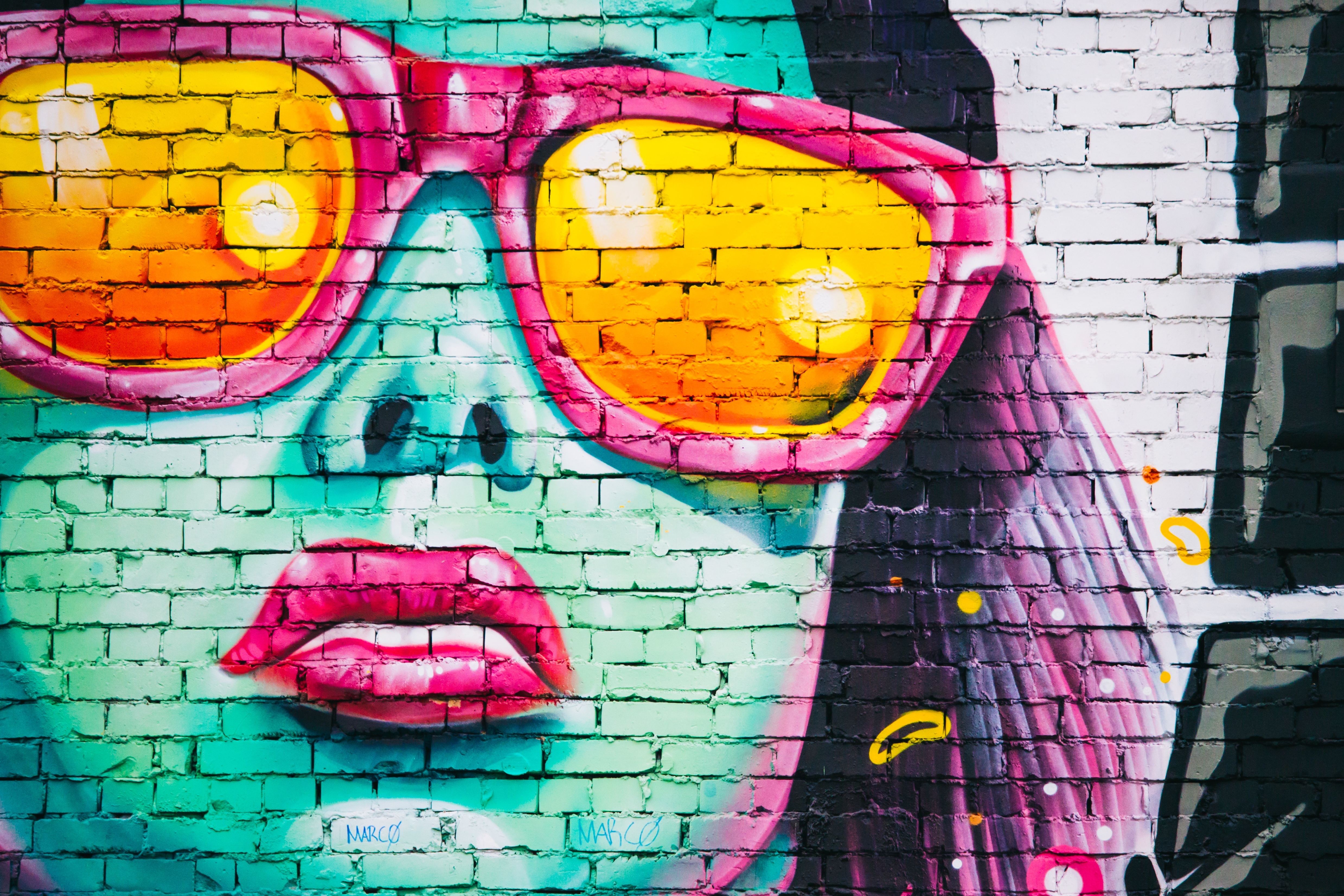 Detail Graffiti Woman Face Art Nomer 32