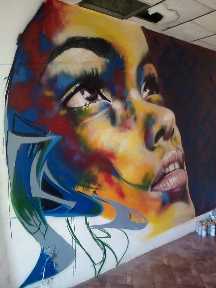 Detail Graffiti Woman Face Art Nomer 38