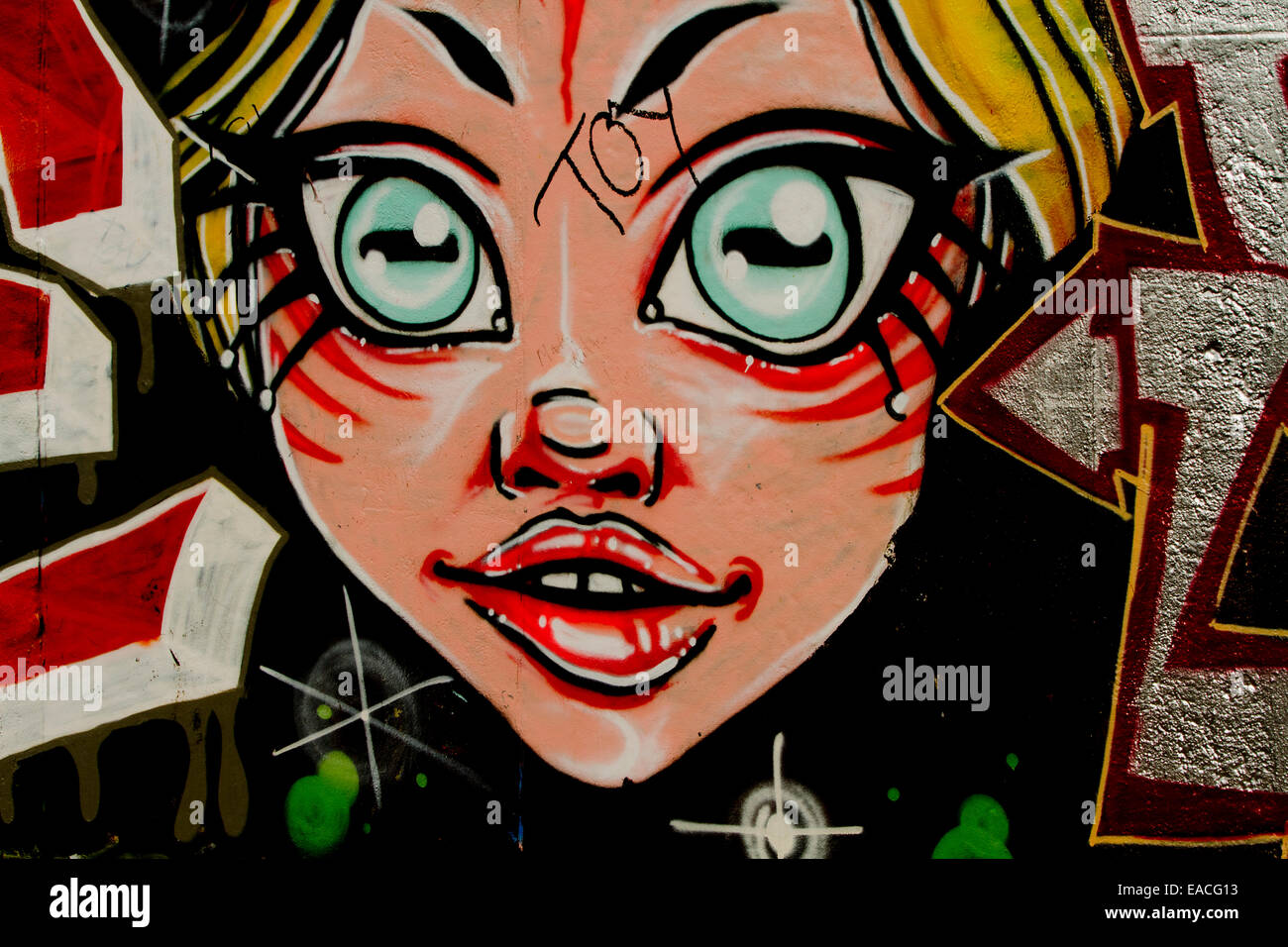 Detail Graffiti Woman Face Art Nomer 46