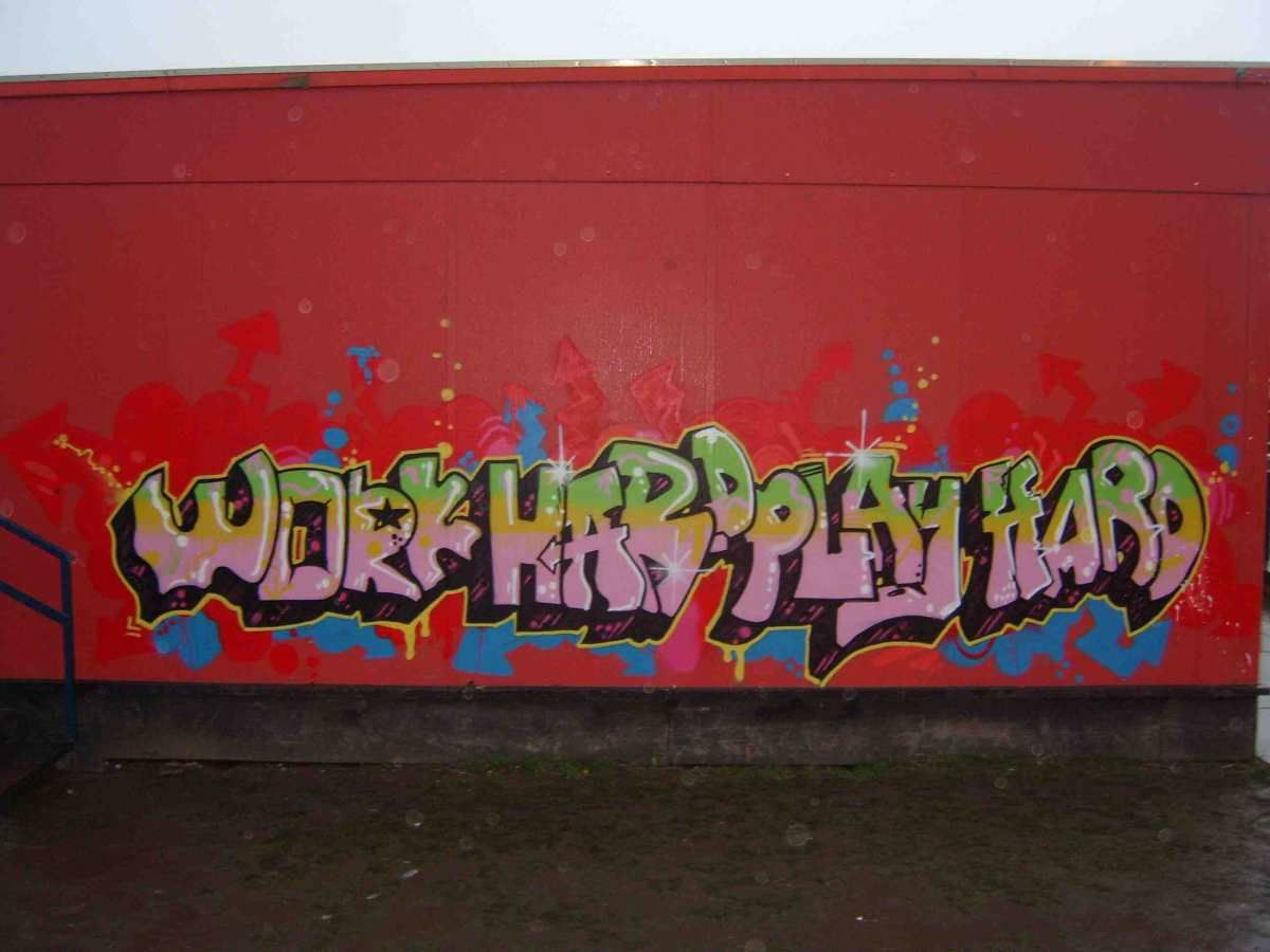 Detail Graffiti Work Hard Nomer 8