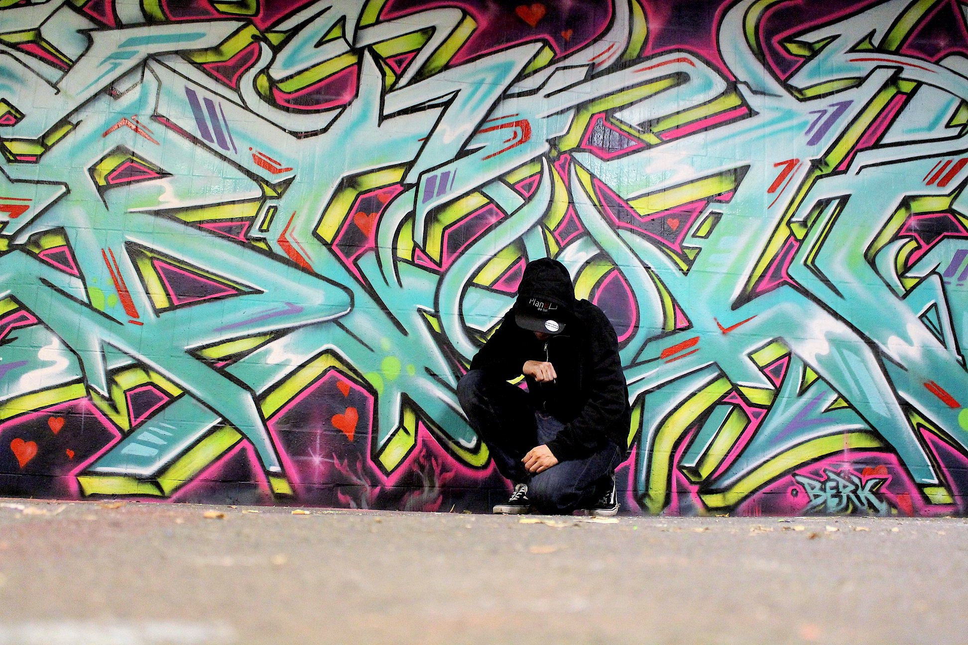 Detail Graffiti Writter I Nomer 22