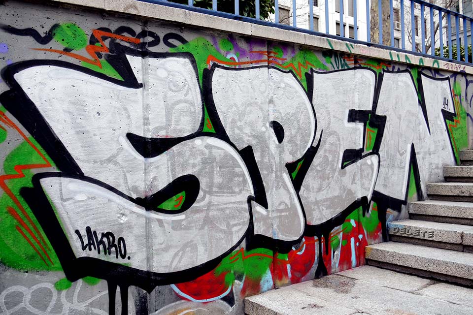 Detail Graffiti Writter I Nomer 6