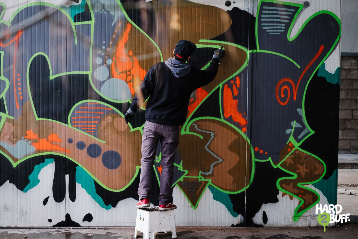 Detail Graffiti Writter I Nomer 9