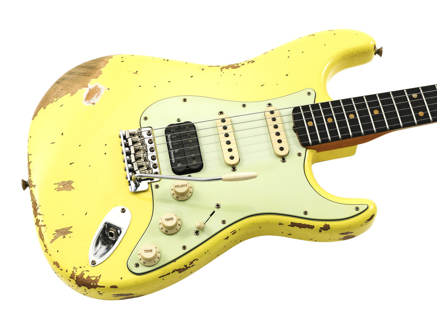 Detail Graffiti Yellow Stratocaster Nomer 28