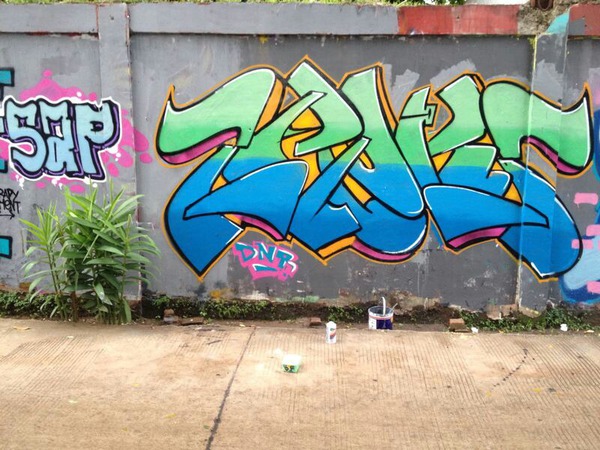 Detail Graffiti Zidan Nomer 12