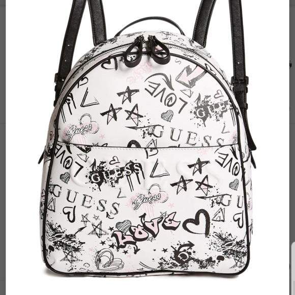 Detail Guess Graffiti Bag Nomer 4