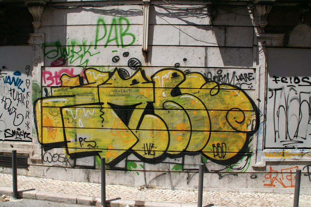 Detail Hard To Read Graffiti Nomer 17