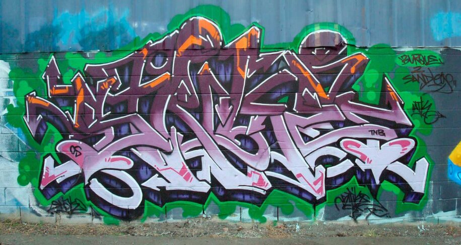 Detail Hard To Read Graffiti Nomer 9