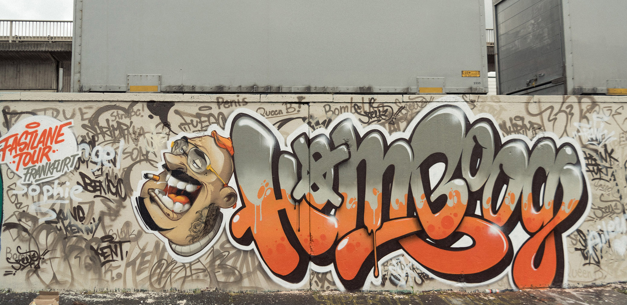 Detail Homboog Graffiti Nomer 3
