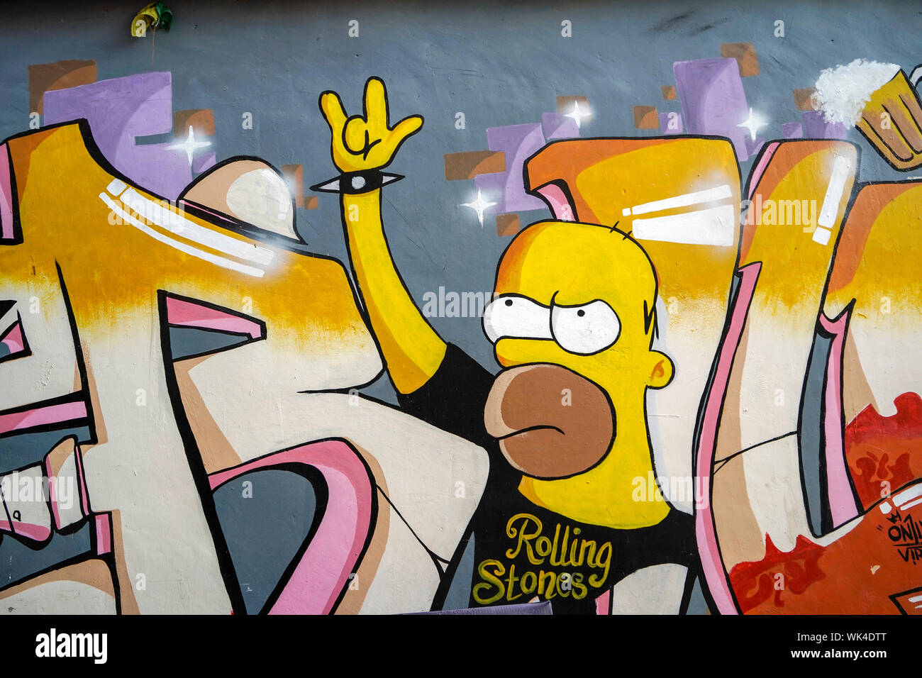 Detail Homer Simpson Graffiti Nomer 23