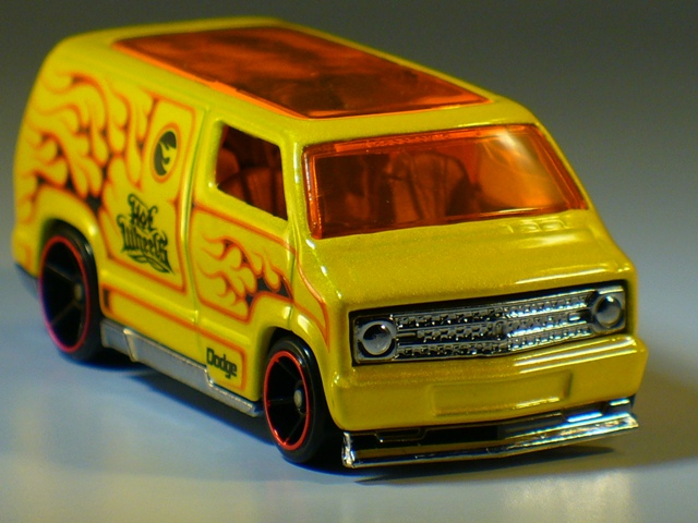 Detail Hot Wheel Dodge Van Graffiti Nomer 8