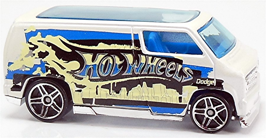 Detail Hot Wheels Graffiti Van Nomer 18