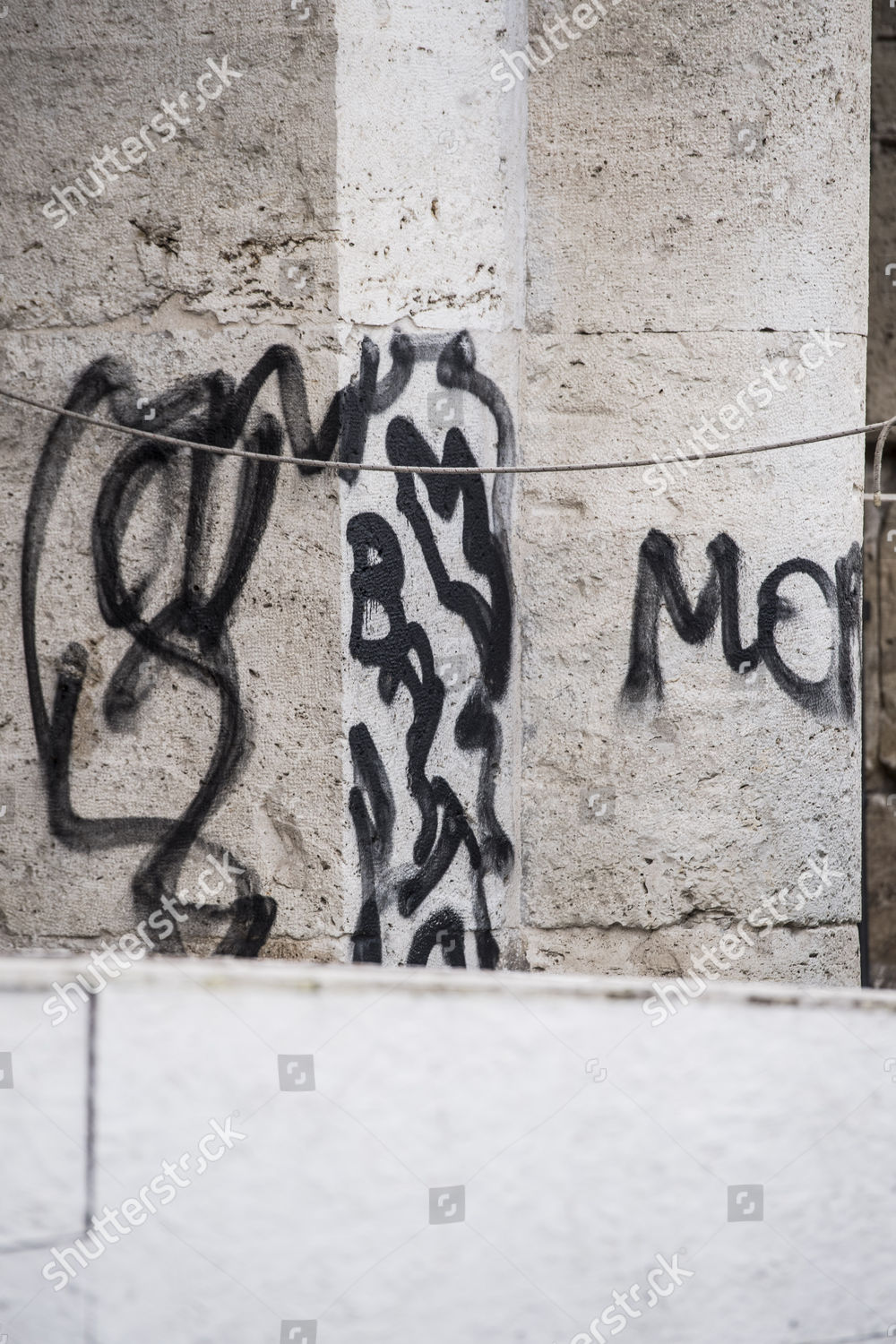 Detail Image Coloseum Graffiti Nomer 21