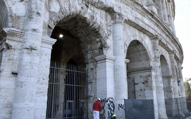 Detail Image Coloseum Graffiti Nomer 28