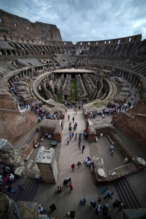 Detail Image Coloseum Graffiti Nomer 45