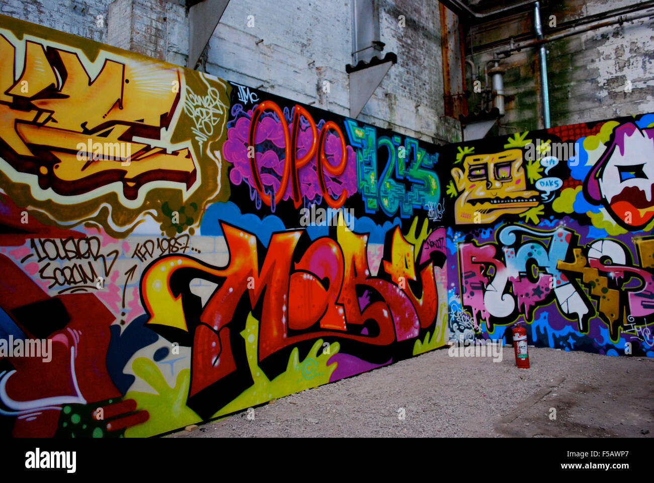 Detail Industrial Graffiti Nomer 18