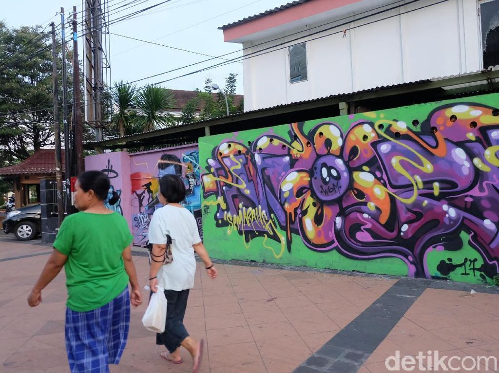 Detail Inonk Graffiti Nomer 21