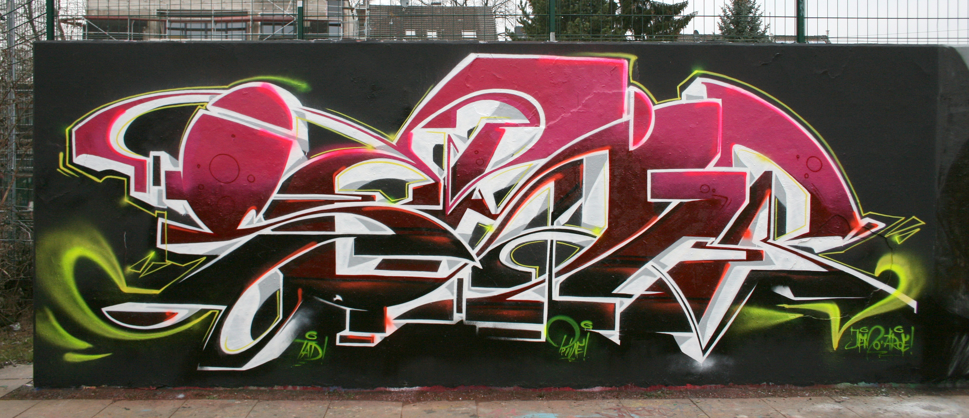 Detail Ironlak Graffiti Nomer 17