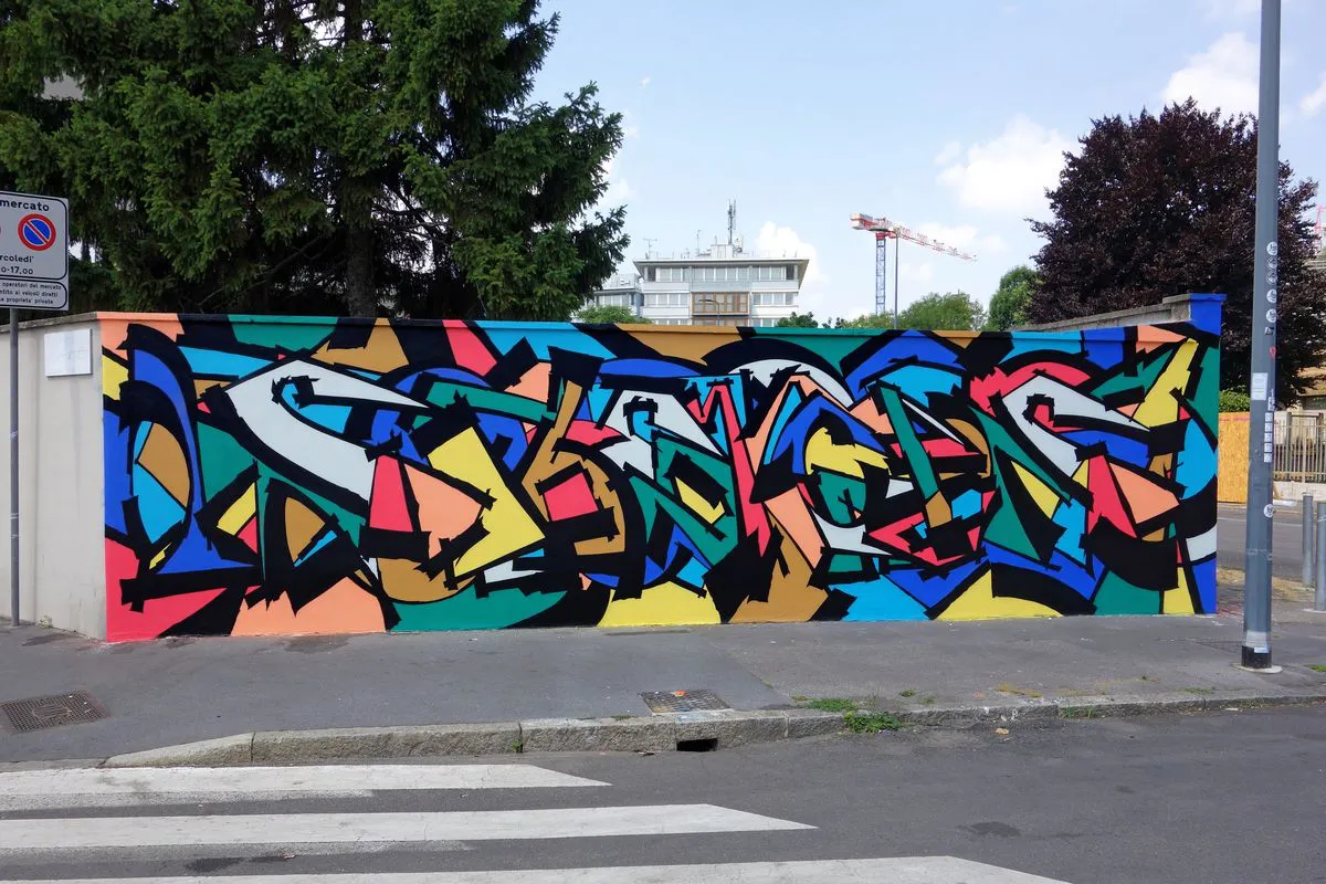 Detail Ivan Graffiti Milano Nomer 9