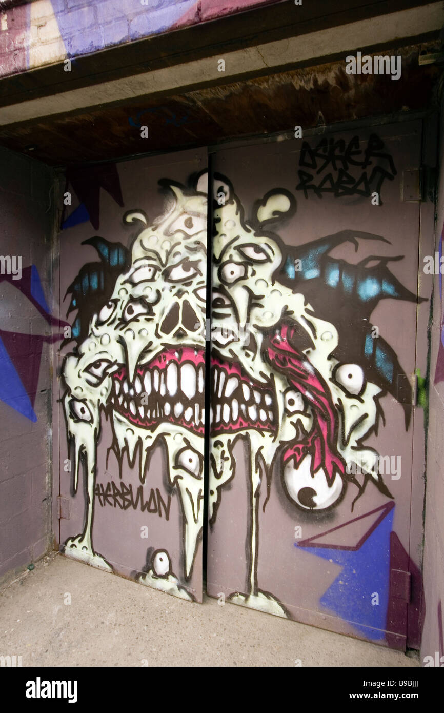 Detail Kartun Monster Graffiti Nomer 48