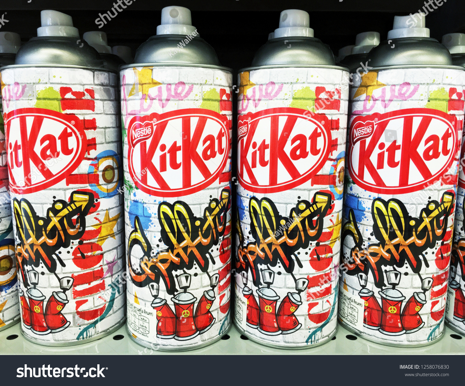 Detail Kitkat Graffiti Spray Thailand Nomer 2