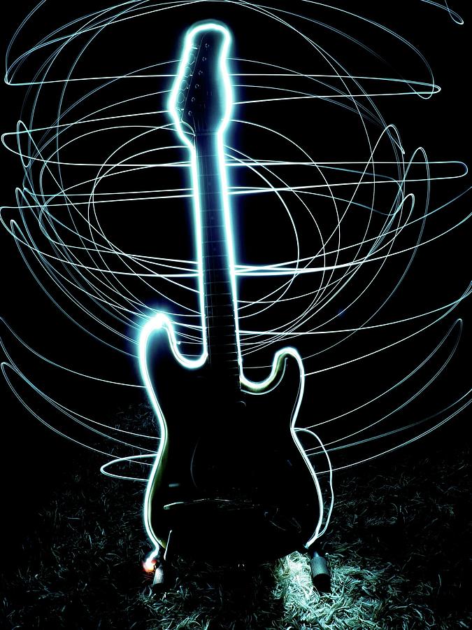 Detail Light Graffiti Guitar Nomer 2